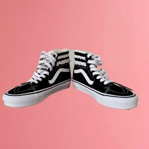 Vans Sk8-Hi X Sandy Liang with Lace Trim Women's 8 (Men's 6.5)